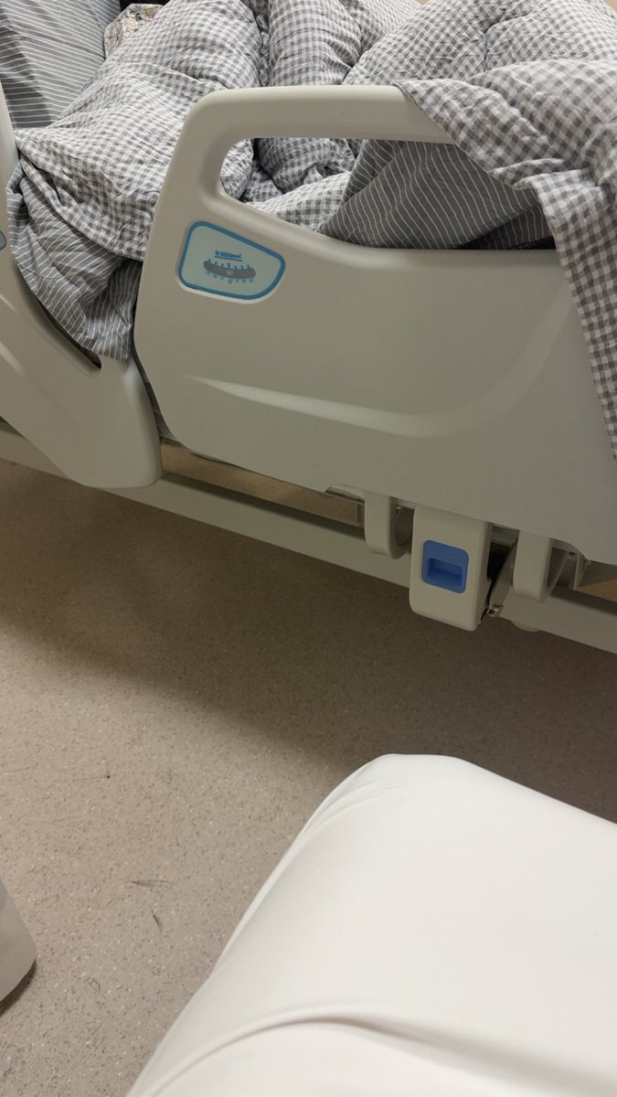 اللهم ياشافي يامعافي أشفي جدتي شفاءاً لا يغادر سقماً 🤲🏼