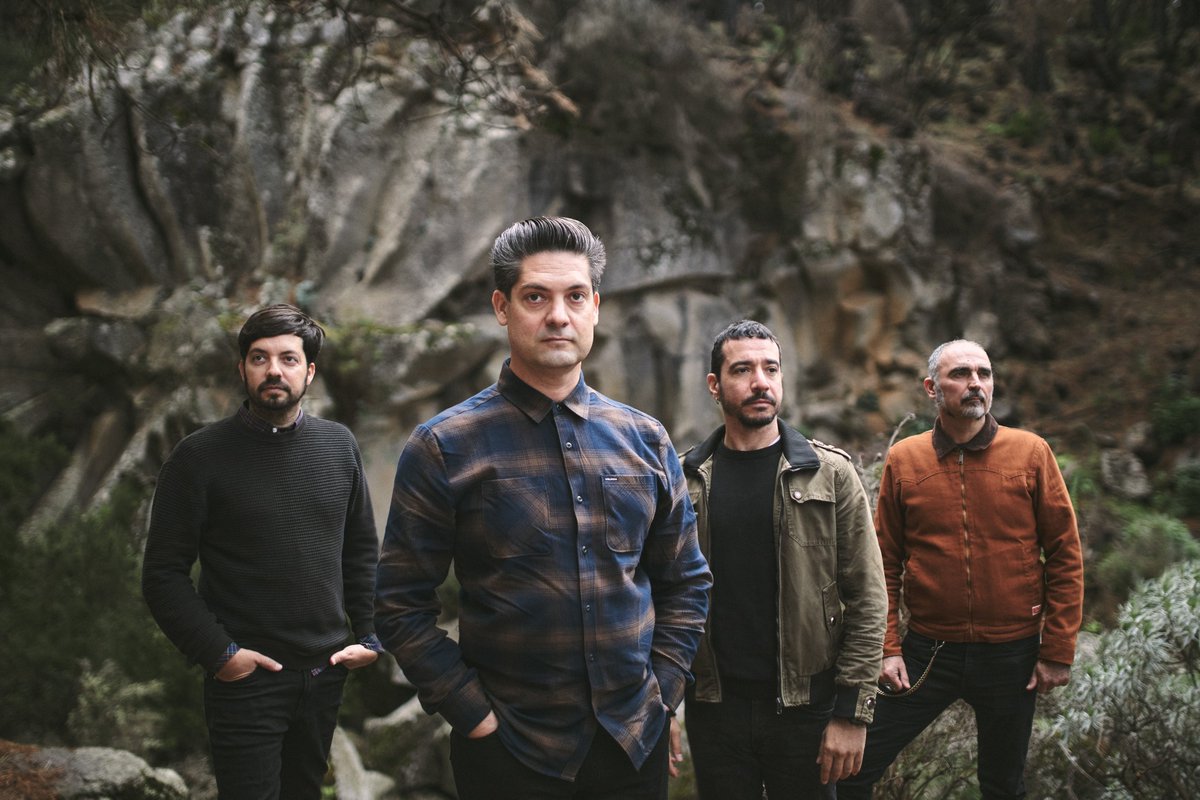 Disfruta sin límite de #nosueltesloefímero (<a href="/Keroxen/">KEROXEN</a> 2025) de <a href="/Pumuky_banda/">Pumuky</a> con las próximas fechas de su presentación en directo incluidas 🖤 #reseña #pumuky #tour &gt; musicacronica.com/2025/02/pumuky…