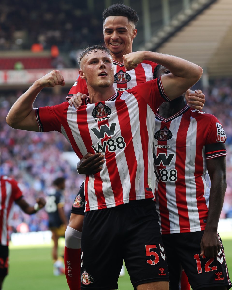 FT: Sunderland 3-0 West Ham United.

SUNDERLAND ARE BACK IN THE PREMIER LEAGUE BABY, AND HOWWWWWW! 😍