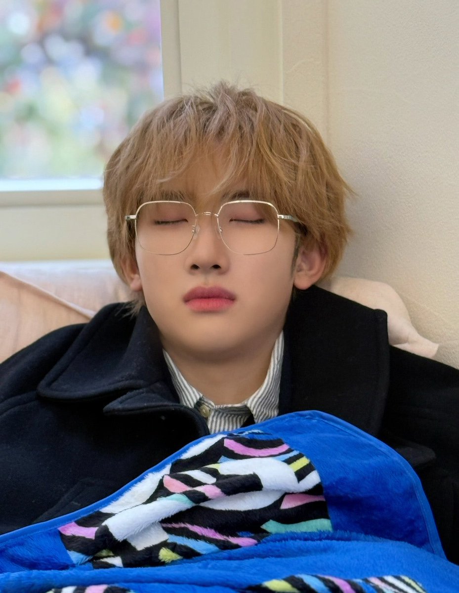 [#수민] 생일 축하한다 🎉🎊🎊
#xikers #싸이커스