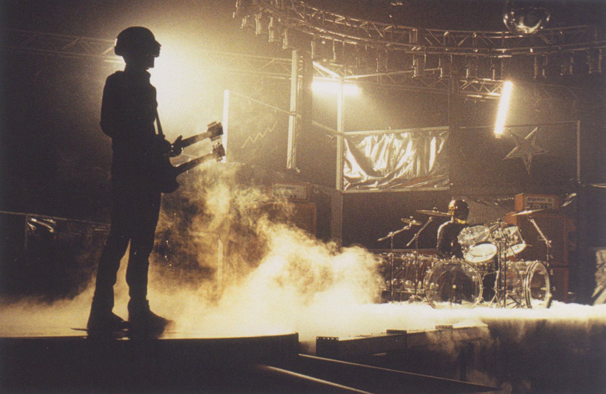 DaftClubHQ's tweet image. Spikes, leather, and neon: all the makings of a classic rock ’n’ roll MV. 🤖🎸

Behind the scenes of the famous Robot Rock music video.