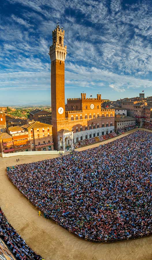 August 16,  2025 at 7pm
Palio di Siena 🐎
Siena 🇮🇹
Tuscany