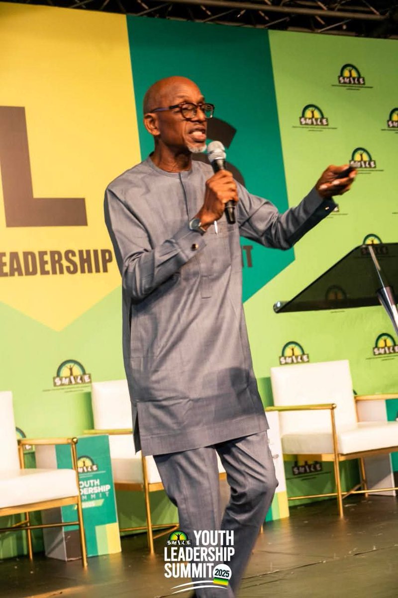 smilengonline's tweet photo. Thrive Within: Building Emotional Intelligence and Mental Strength for Next-Gen Leaders" Dr. Dokun Adedeji challenged and inspired participants to harness their inner resilience, master emotional awareness, and lead with empathy in a rapidly changing world
#YLS2025
#Evolve2025 https://t.co/0rBd1OXmKE