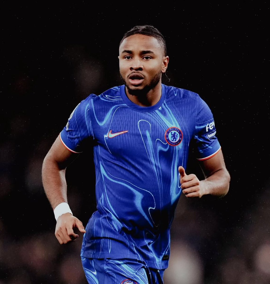 Transferscoop_'s tweet photo. 🔵 Christopher Nkunku and Bayern Munich deal still ON.

Chelsea prioritize selling Nkunku and Jackson to officially sign in Garnacho and Xavi Simons.

#CFC https://t.co/kPDfNuWQ94