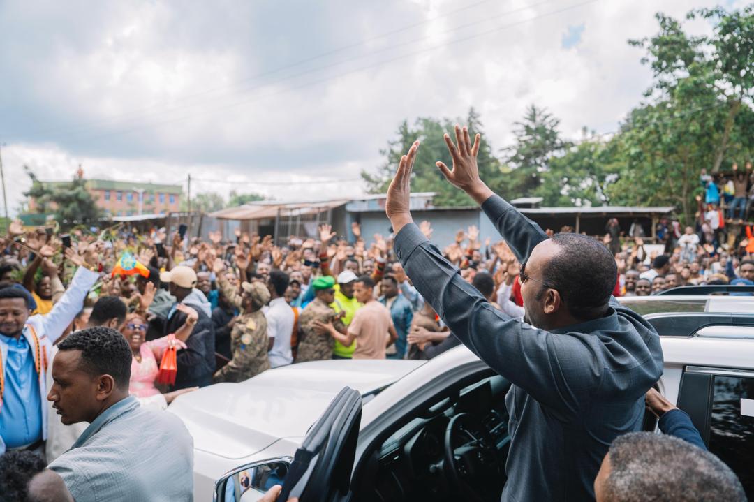 Abiy Ahmed Ali ๐ช๐น (@abiyahmedali) on Twitter photo Wolaita Sodo stands as a testimony to our commitment to building a greener Ethiopia. Our drive from Arba Minch to Wolaita showcased the remarkable fruit cultivation efforts and the progress achieved through the Green Legacy initiative. These endeavors are not only restoring Wolaita Sodo stands as a testimony to our commitment to building a greener Ethiopia. Our drive from Arba Minch to Wolaita showcased the remarkable fruit cultivation efforts and the progress achieved through the Green Legacy initiative. These endeavors are not only restoring