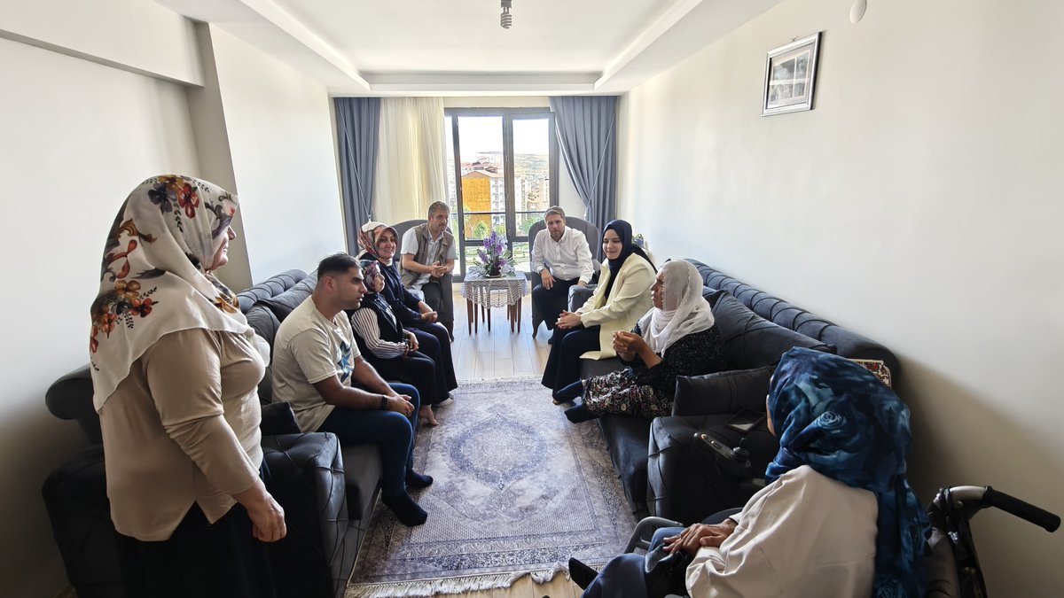 TOGEMDER Yönetim Kurulu Üyemiz Sayın <a href="/sibel_birer/">Sibel Betül BİRER</a>, Kadın Kolları MKYK Üyemiz Sayın <a href="/NisaAte17/">Nisa Ateş</a> ve İl Başkanlığı Engelliler Koordine Merkezi Başkanımız Sayın Sema Demirelli ile birlikte Sayın Hediye Doğan'ın evine misafir olduk.

Nazik misafirperverliklerinden dolayı kendisine ve