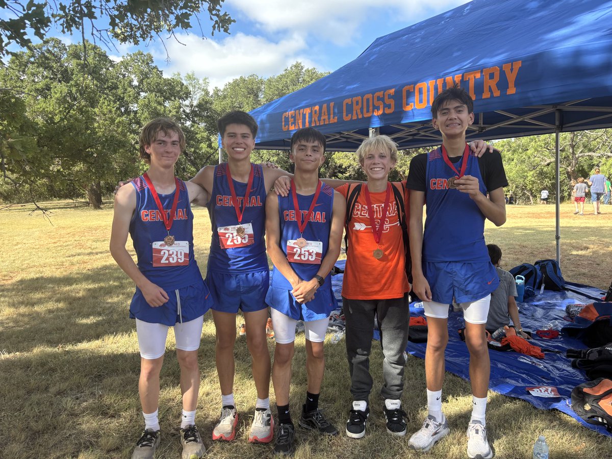 SA Central XC Cats (@sacentralcccats) on Twitter photo Great start to the season! Two team titles and 15 runners coming home with TOP 🔟 medals! #SAXCCats🏃♀️🏃<a href="/SAISD_Athletics/">San Angelo ISD Athletics</a> <a href="/SanAngeloISD/">San Angelo ISD</a> <a href="/coachvu14/">Coach Vu</a> Great start to the season! Two team titles and 15 runners coming home with TOP 🔟 medals! #SAXCCats🏃♀️🏃<a href="/SAISD_Athletics/">San Angelo ISD Athletics</a> <a href="/SanAngeloISD/">San Angelo ISD</a> <a href="/coachvu14/">Coach Vu</a>