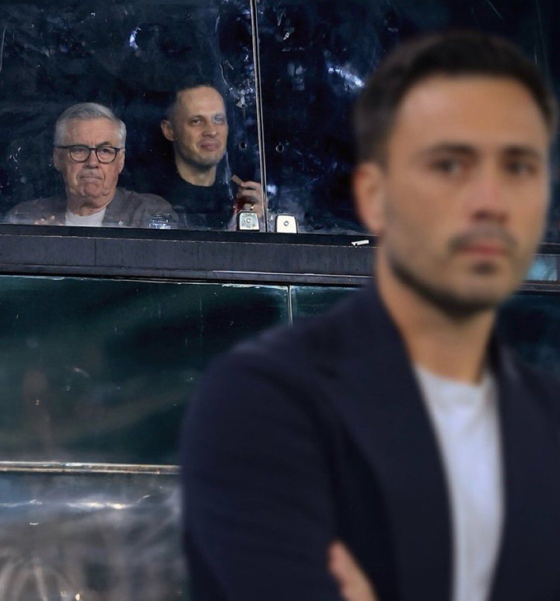 Carlo watching Davide Ancelotti coach. 

What a picture. 🇮🇹✨