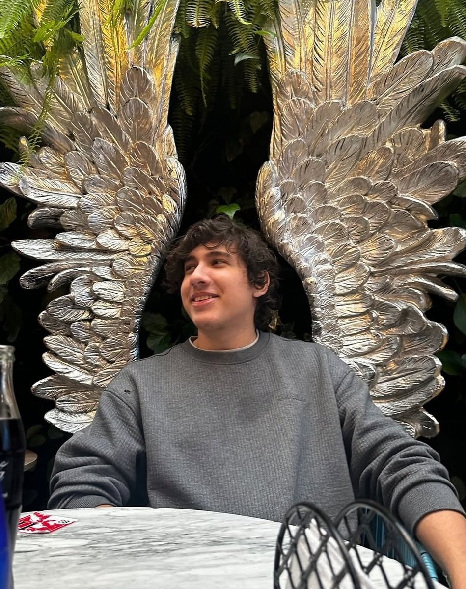 📸🌵 tweet media