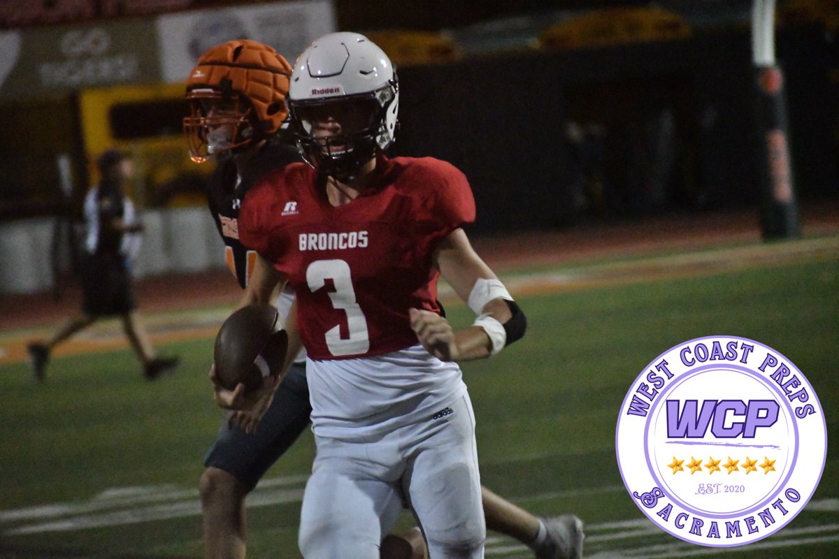 Contenders look the part out of the FVL, GEL and PVL. A program to keep your 👀 on in Fair Oaks.

Sizing up Roseville's 🏈 scrimmage alongside Bella Vista, Casa Roble and Wheatland ⬇️

Story: westcoastpreps.com/takeaways-from…
