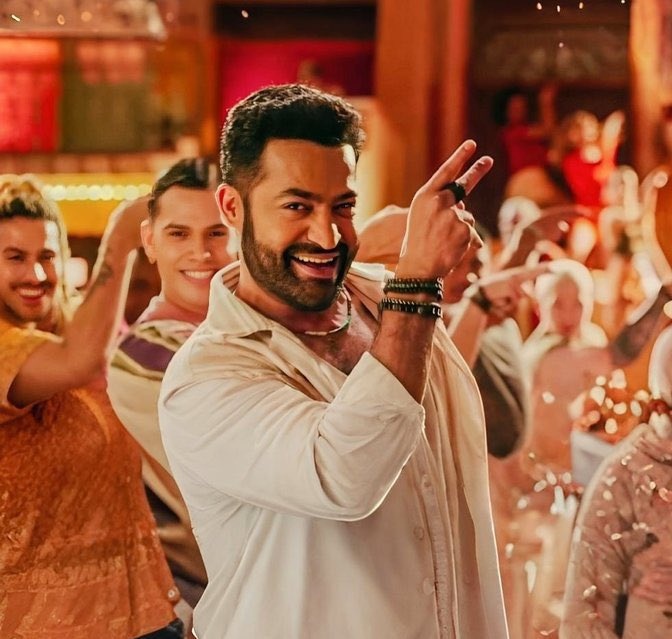 Don't comment with tag.. only quote with the tag 

if you do more comments it will be considered as a span so only quote with a tag 👍 ! 

#ThankYouAyanMukerji