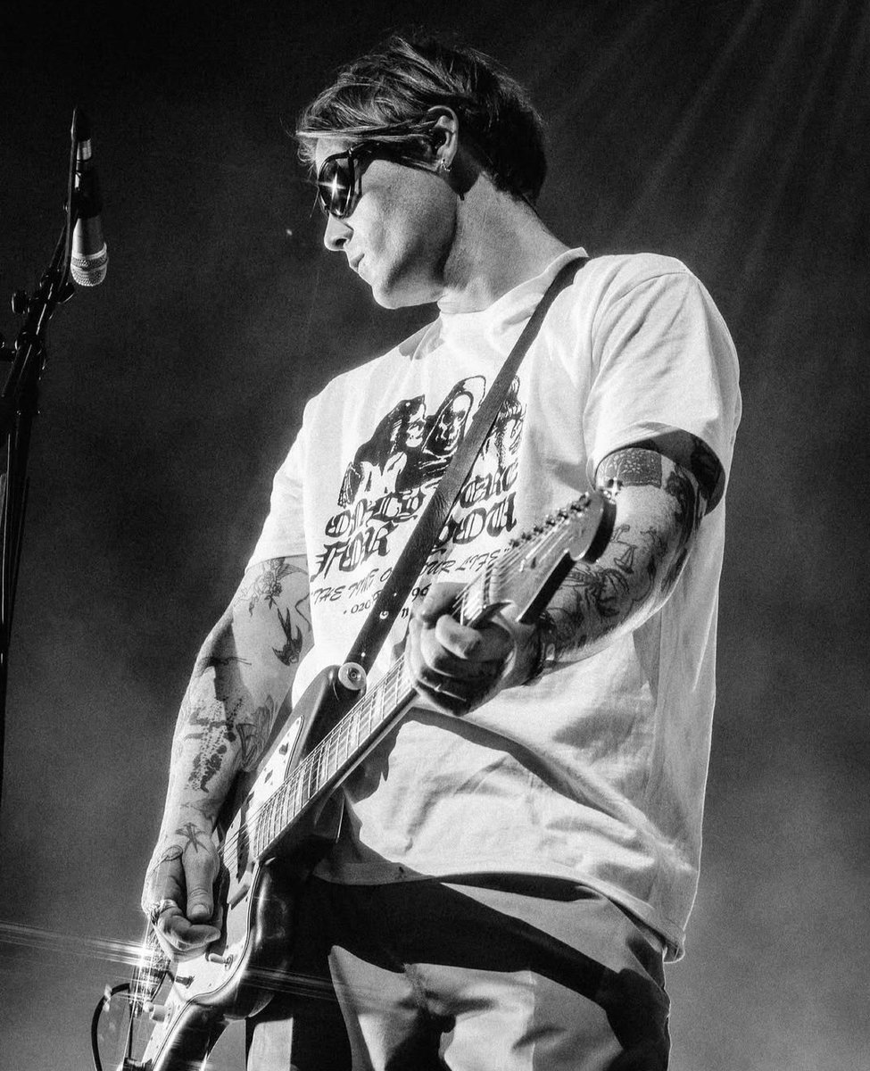 Fra✨SAW:GREENDAY,RHCP,PJ,METALLICAx2,RAMMx3,TOOL tweet media