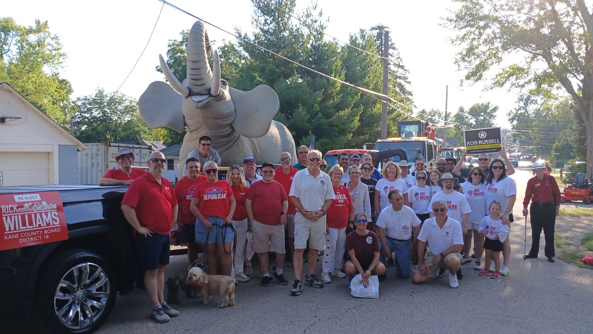 c_hansen84's tweet photo. I had a great time in the Elburn Days Parade walking with the @westernkanegop! Always good to connect with folks and hear what matters most to them in the 33rd Senate District. #twill #IL33🇺🇸 https://t.co/wUrhKxsYck