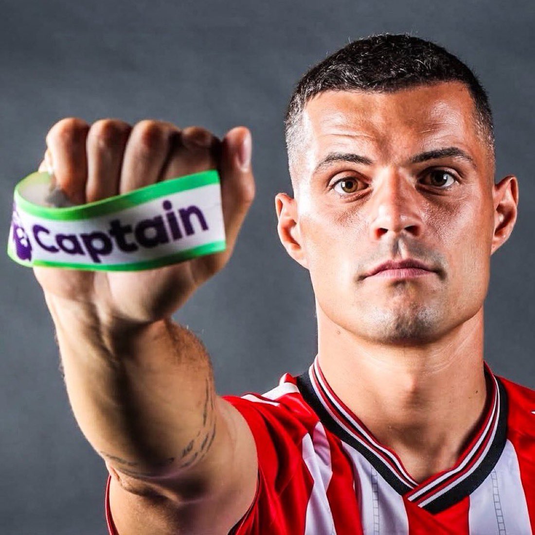 UTDTrey's tweet image. Bro came back to the Premier League and saw 1st place before Arsenal😭