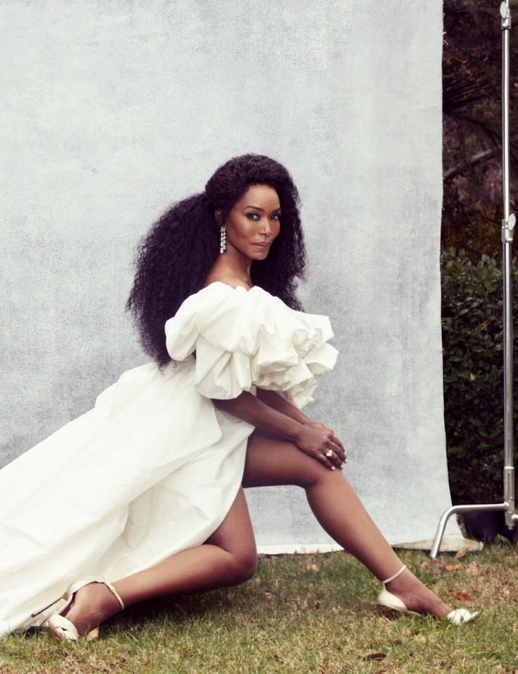 Happy Birthday Angela Bassett!