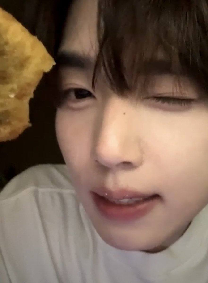 1yujean320's tweet photo. 오늘유진이가엄~~~~~~~~청 귀여워서 입덕햇다ㅏ😍 https://t.co/RMHjXAcTr1