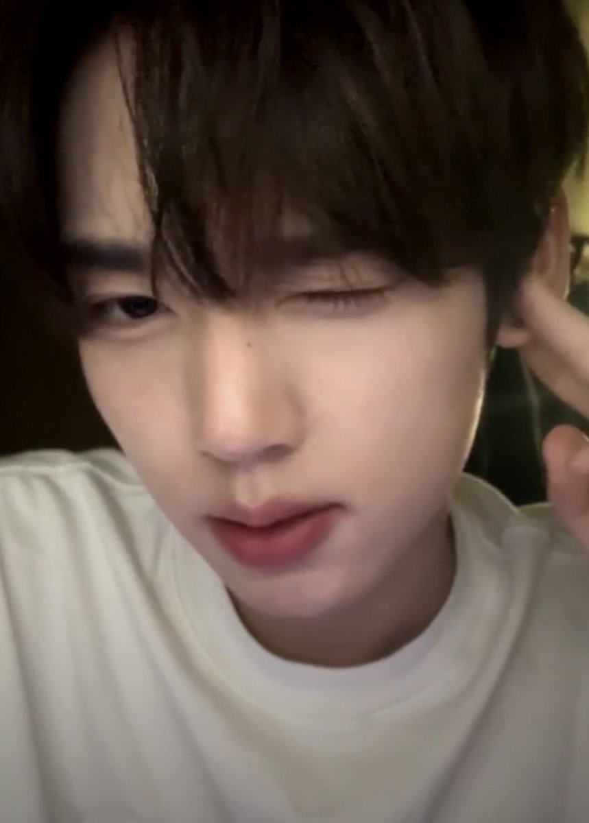 1yujean320's tweet photo. 오늘유진이가엄~~~~~~~~청 귀여워서 입덕햇다ㅏ😍 https://t.co/RMHjXAcTr1