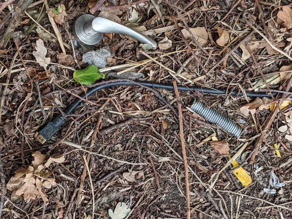 EricTorrington's tweet photo. When travellers come to our lay-bys in #Gloucestershire it usually results in littered #metal & cable fragments. #flytips #litter #cableinsulation https://t.co/fE0MtjJEuW
