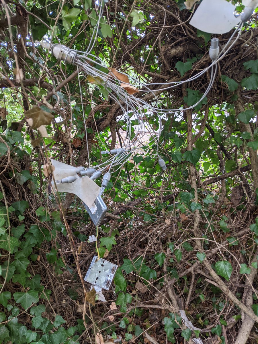 EricTorrington's tweet photo. When travellers come to our lay-bys in #Gloucestershire it usually results in littered #metal & cable fragments. #flytips #litter #cableinsulation https://t.co/fE0MtjJEuW