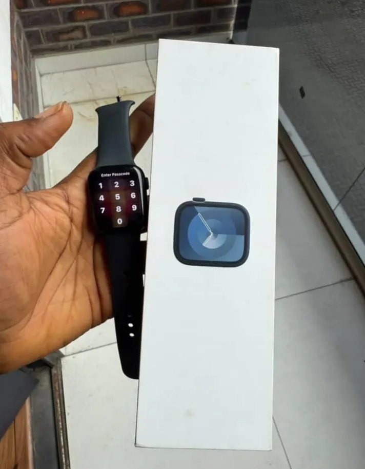 WendyDeclutter's tweet image. iwatch series 9 41mm for sale.
Defect: None
Battery health 97%

NGN 200,000