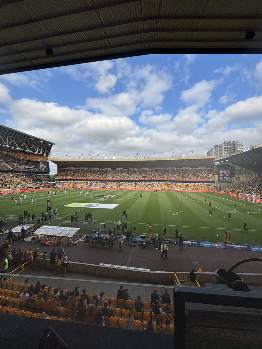 Josh Watton (@joshwatton__) on Twitter photo β½οΈ Man City start their Premier League campaign at Molineux, James Trafford, Rayan Ait-Nouri and Tijjani Reijnders all in from the start.
Full match commentary on 95.1FM, Digital Radio and <a href="/BBCSounds/">BBC Sounds</a>
#MCFC #ManCity β½οΈ Man City start their Premier League campaign at Molineux, James Trafford, Rayan Ait-Nouri and Tijjani Reijnders all in from the start.
Full match commentary on 95.1FM, Digital Radio and <a href="/BBCSounds/">BBC Sounds</a>
#MCFC #ManCity