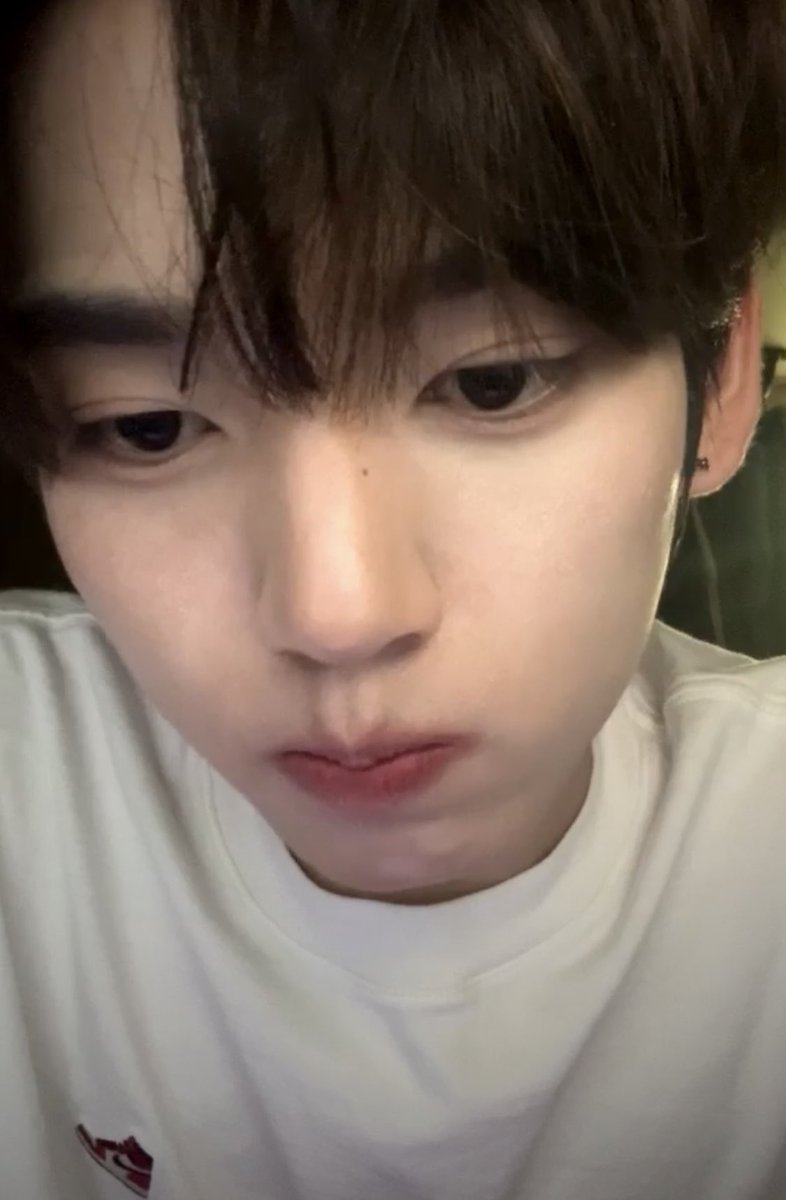 1yujean320's tweet photo. 유진이가영원히애기엿으면조켓다,
뭐어떻게안될까요? https://t.co/lC1bQF6CG4