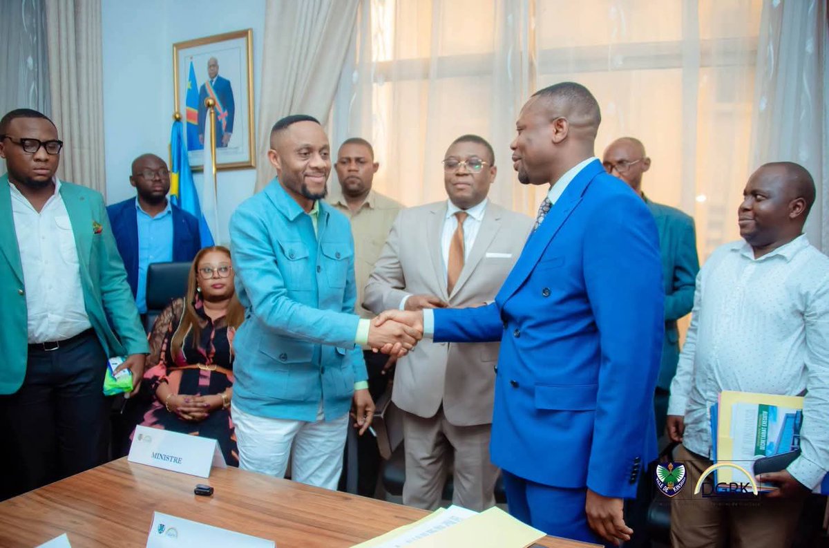 KazadiRodrick's tweet photo. Ce vendredi 15 août 2025, Monsieur Gerard Passi Kaja   a pris officiellement ses fonctions en tant que chargé de missions à la Direction générale des recettes de Kinshasa (DGRK ). https://t.co/xauIAnrbxI