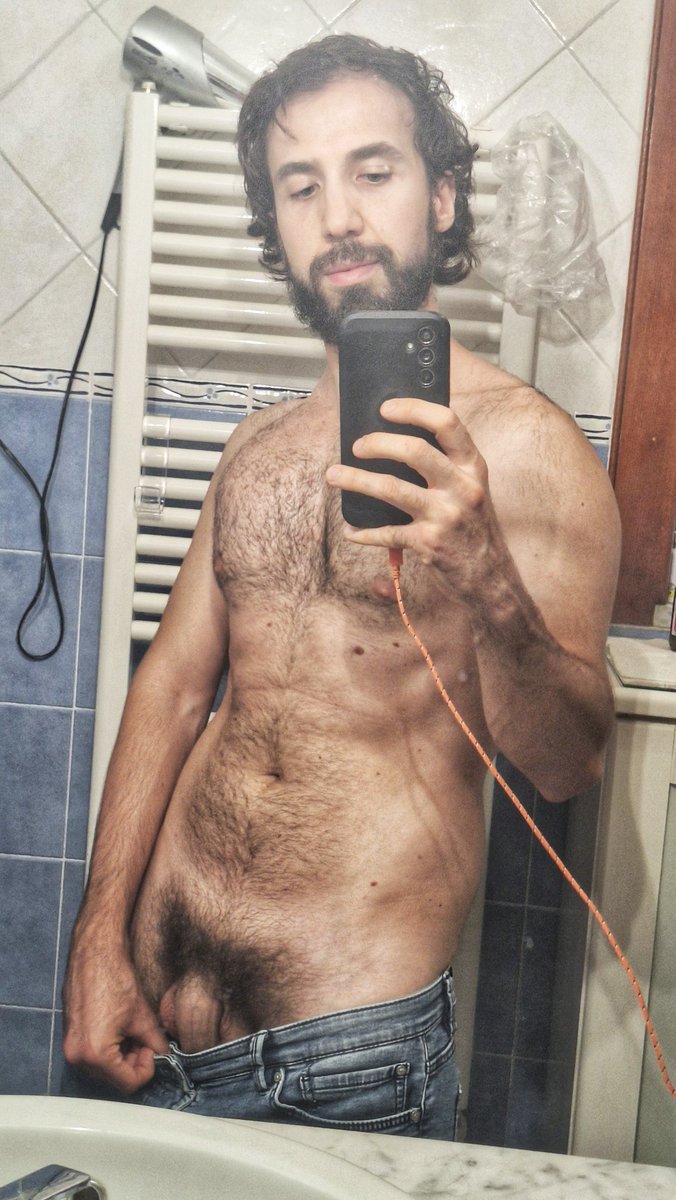 I'm back from my first beach day, and I am still as white as a mozzarella stick.

#gay #gayhairy #gayotter #gayita #gayitalian #gayfur #gay #cazzoduro #hung