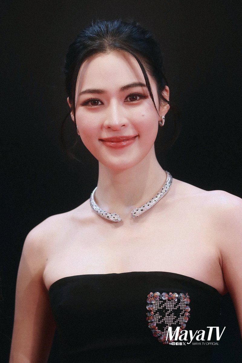 mayaonline2002's tweet photo. Snapshot #MAYATVOFFICIAL | หลิงหลิง  #linglingkwong ออม กรณ์นภัส #ormkornnaphat เข้าร่วมงานประกาศรางวัล Weibo Cultural Exchange Night in Thailand 2025

LINGORM WEIBO GALA 2025
#LingOrmxWeiboCultureNight 
#หลิงออม #lingorm 
#หลิงหลิงคอง #ออมกรณ์นภัส https://t.co/UQrRj030hV