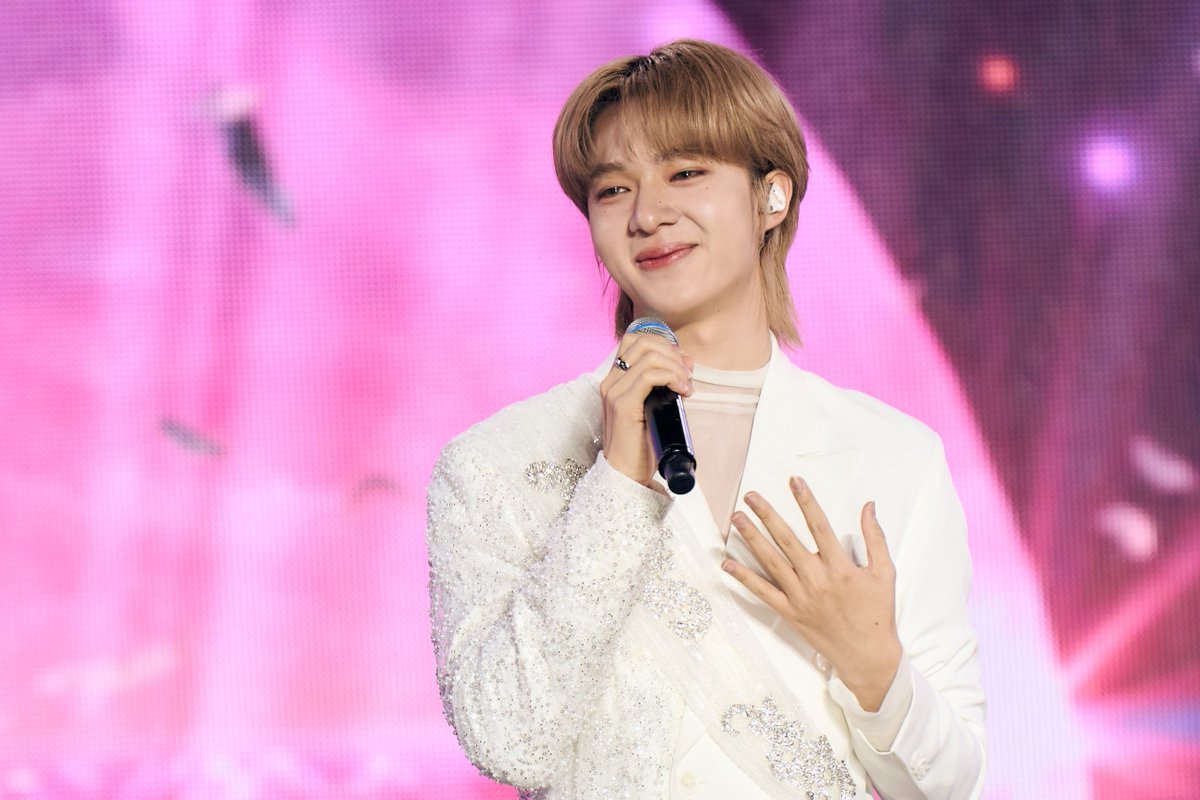 DomundiTV's tweet photo. Thank you to @kpop_sbs for giving “Nunew” the honor of performing on this special stage.

And thank you to all the fans for supporting and always sending your love to NuNew. 🥰

항상 누뉴에게 응원과 사랑을 보내주시는 모든 팬분들께 감사드립니다. 🫶🏻✨️

GAYODAEJEON X NUNEW
#SBSXNuNew
#가요대전유니팝
#NuNew
