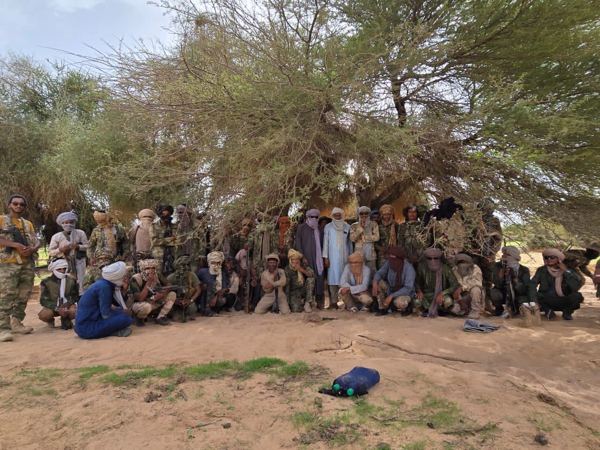 La résistance dans l'#Azawad incarne une lutte profonde pour la liberté et l'autodétermination, portée par des populations qui, face à l'oppression et à la marginalisation, refusent de renoncer à leur identité et à leurs droits. 1/3