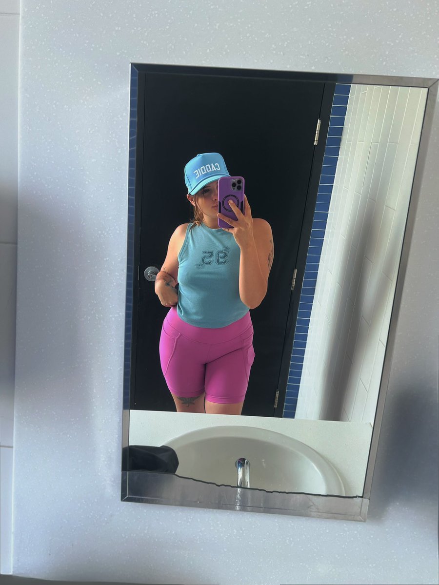 njcholee's tweet image. Caught looking too good not to share 😈