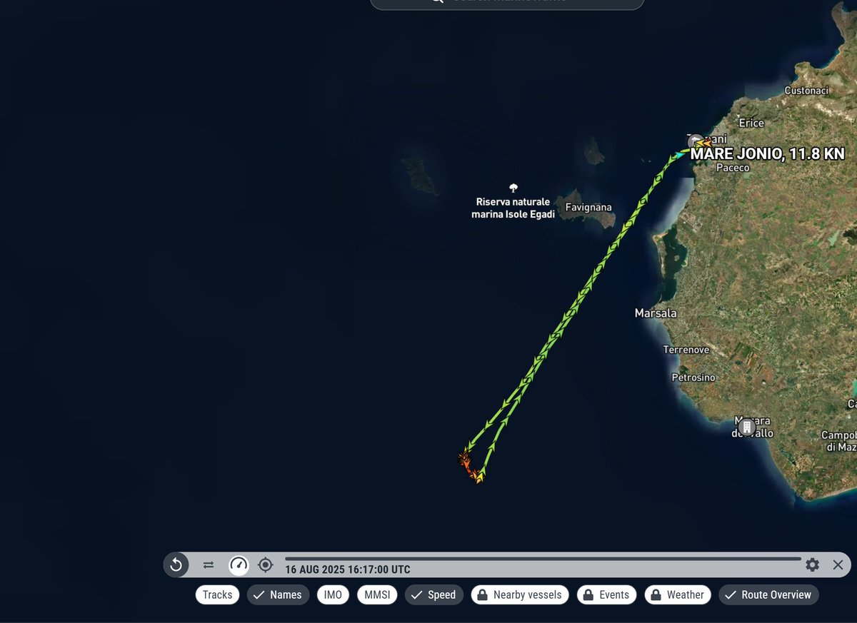 TrafficoNaviOnc's tweet photo. dopo aver festeggiato il cambio gestione della nave #Mediterranea la nave di rappresentanza #MareJonio rientra nel porto di Trapani, mentre la ex #SeaEye4 si prepara alla ricerca delle bare perdute nel mediterraneo centrale. resteranno poco più a sud di Lampedusa o mar libico? https://t.co/7YudhblEH2