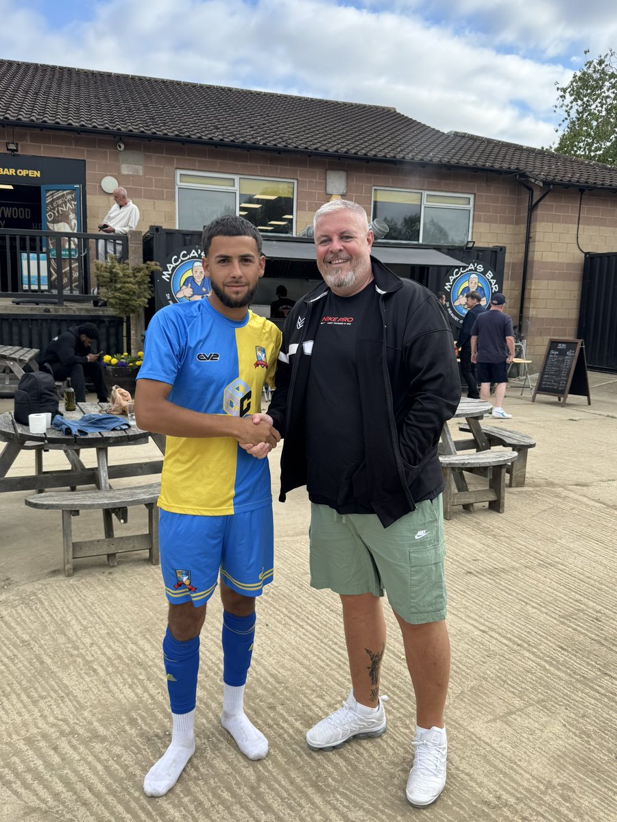 Aylesbury Vale Dynamos FC tweet media
