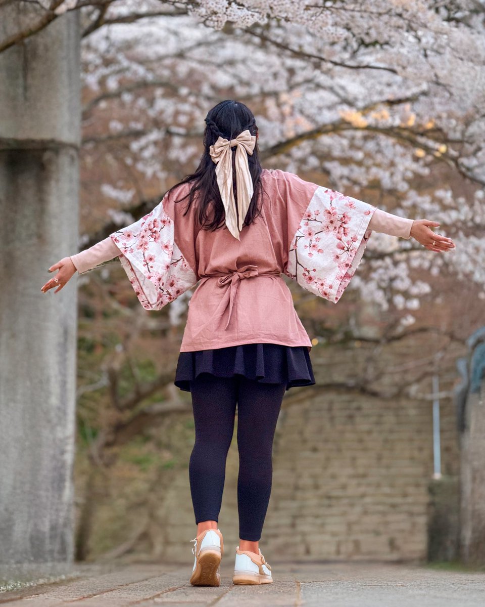 AgressionA's tweet photo. 🌸 Edición Limitada – Happi Sakura.

Como los cerezos en flor, esta pieza efímera florece solo por un instante.
📍 Disponible en el #NatsuMatsuri de la Asociación México Japonesa, 16 y 17 de agosto de 2025.

#Japon https://t.co/3uk0QEi3Y5