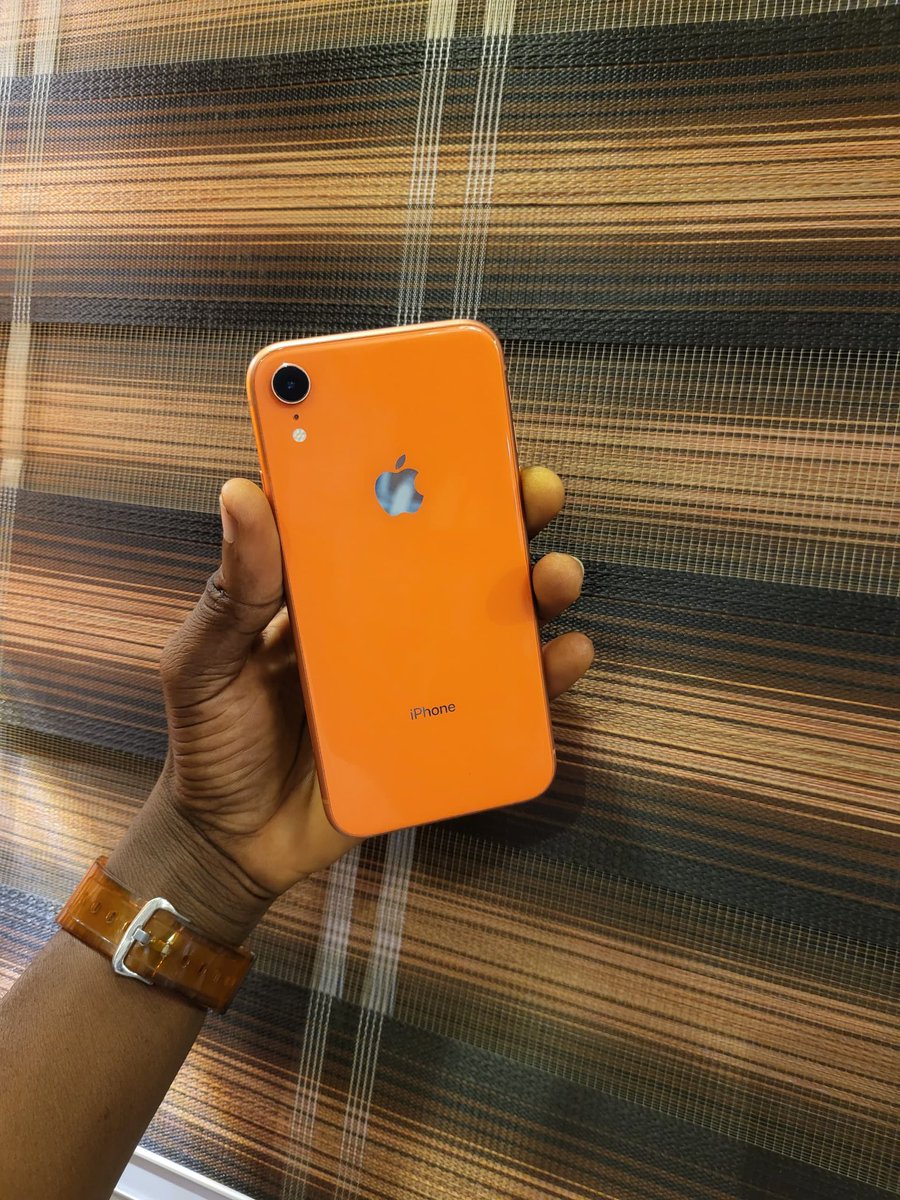 GeesGadgets's tweet image. 🇺🇸 iPhone XR 64GB Bh 86% one time offer
🏷200k