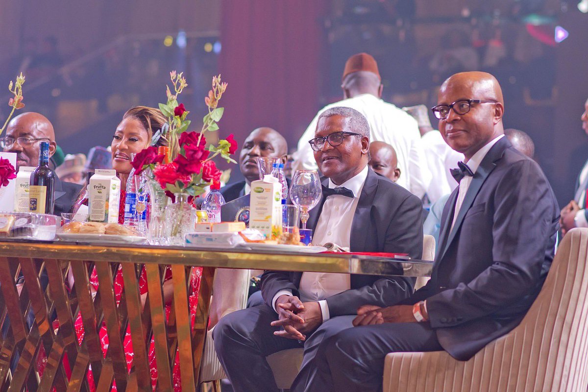 ZenithBank's tweet photo. Pt.5

#ZenithBankAt35 #ZenithBank #35YearsOfExcellence https://t.co/KQUIIRefw2