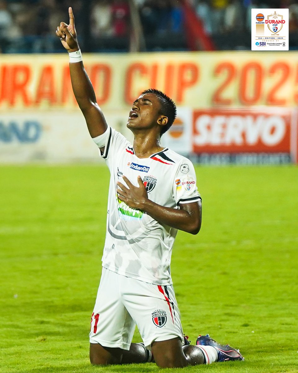 IndSuperLeague's tweet photo. .@NEUtdFC breeze past #BodolandFC to reach the #DurandCup2025 Semi-Finals! 🤩
FT: BDFC 0️⃣-4️⃣ NEU
#BDFCNEU #BodolandFC #NorthEastUnitedFC #IndianFootball #134thEditionofIndianOilDurandCup https://t.co/iH6R5d0IuV