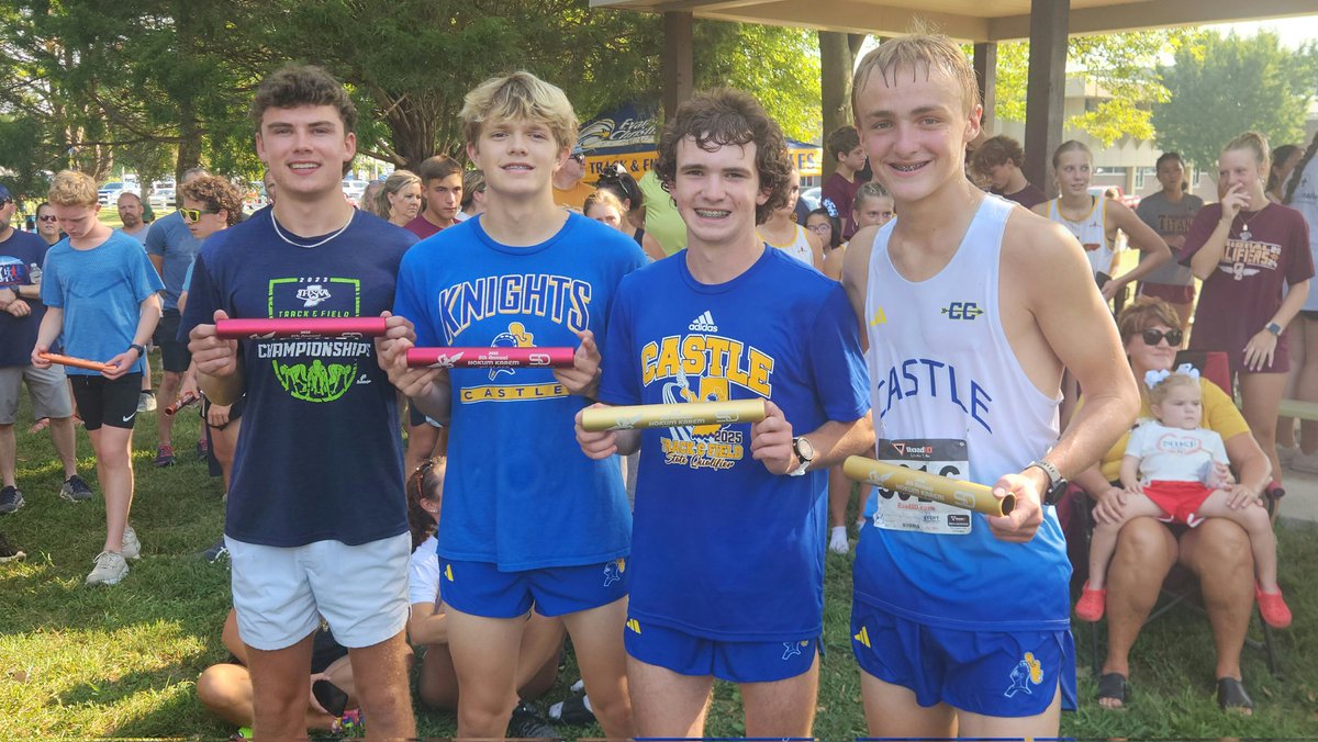 Castle_XCTF's tweet photo. XC results from Gibson Southern Hokum Karem: Girls - Land/Yunker 2nd, Giannini/Mullins 9th; Boys - Kramer/Carlile 2nd, Monroe/Morris 6th. @CastleAthletics https://t.co/AyvjQdMKLm