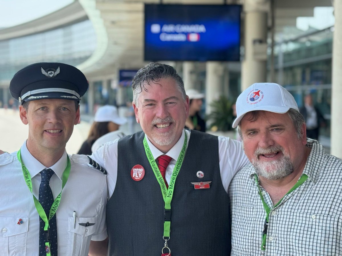 ALPA Canada (@alpacanada) on Twitter photo ALPA Canada President <a href="/tim_f_perry/">Tim Perry 🇨🇦</a> on the front line w/ <a href="/cupenat/">CUPE National</a> President Mark Hancock & Wesley Lesosky, President of the Air Canada Component of CUPE.
#solidarity ALPA Canada President <a href="/tim_f_perry/">Tim Perry 🇨🇦</a> on the front line w/ <a href="/cupenat/">CUPE National</a> President Mark Hancock & Wesley Lesosky, President of the Air Canada Component of CUPE.
#solidarity