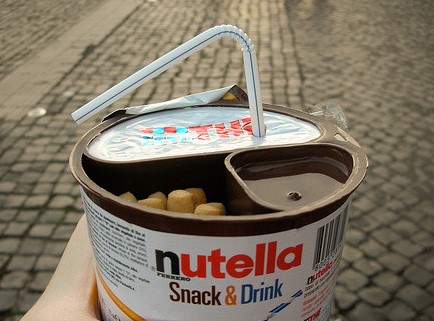 JitoTwt's tweet image. Il fallait être riche pour manger ce goûter en primaire