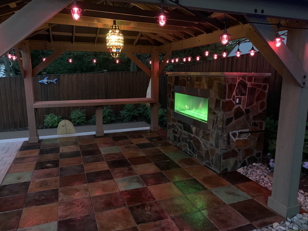 DekTekTile's tweet photo. 🎉It’s #NationalTellAJokeDay!🎉 We couldn’t resist giving a little #deck humor… 
Q: Why did the deck throw a party?
A: Because it wanted to raise the roof!
😄
Okay, okay…we’ll stick to what we do best—build #strong, beautiful, #noncombustible #decks that bring the fun outside. https://t.co/bTd2tyGl69
