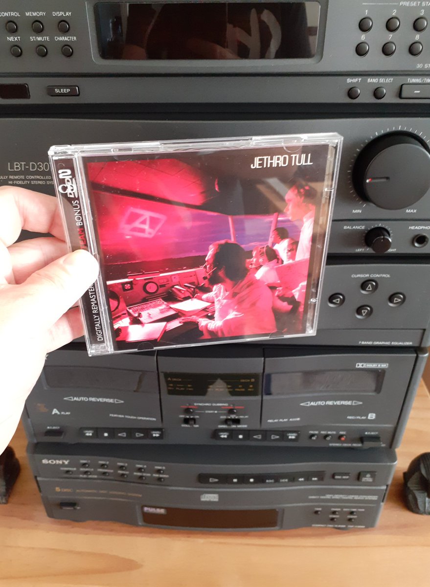 Keef B (@keef_b_1) on Twitter photo Haven't played this one in a while.
Some new faces join the band & enter #EddieJobson credited as a special guest. Slightly different direction more synth driven, originally planned as an #IanAnderson solo project hence A.
#JethroTull #NowPIaying #Playlist #CD
<a href="/jethrotull/">Jethro Tull</a>
๐โคโ Haven't played this one in a while.
Some new faces join the band & enter #EddieJobson credited as a special guest. Slightly different direction more synth driven, originally planned as an #IanAnderson solo project hence A.
#JethroTull #NowPIaying #Playlist #CD
<a href="/jethrotull/">Jethro Tull</a>
๐โคโ