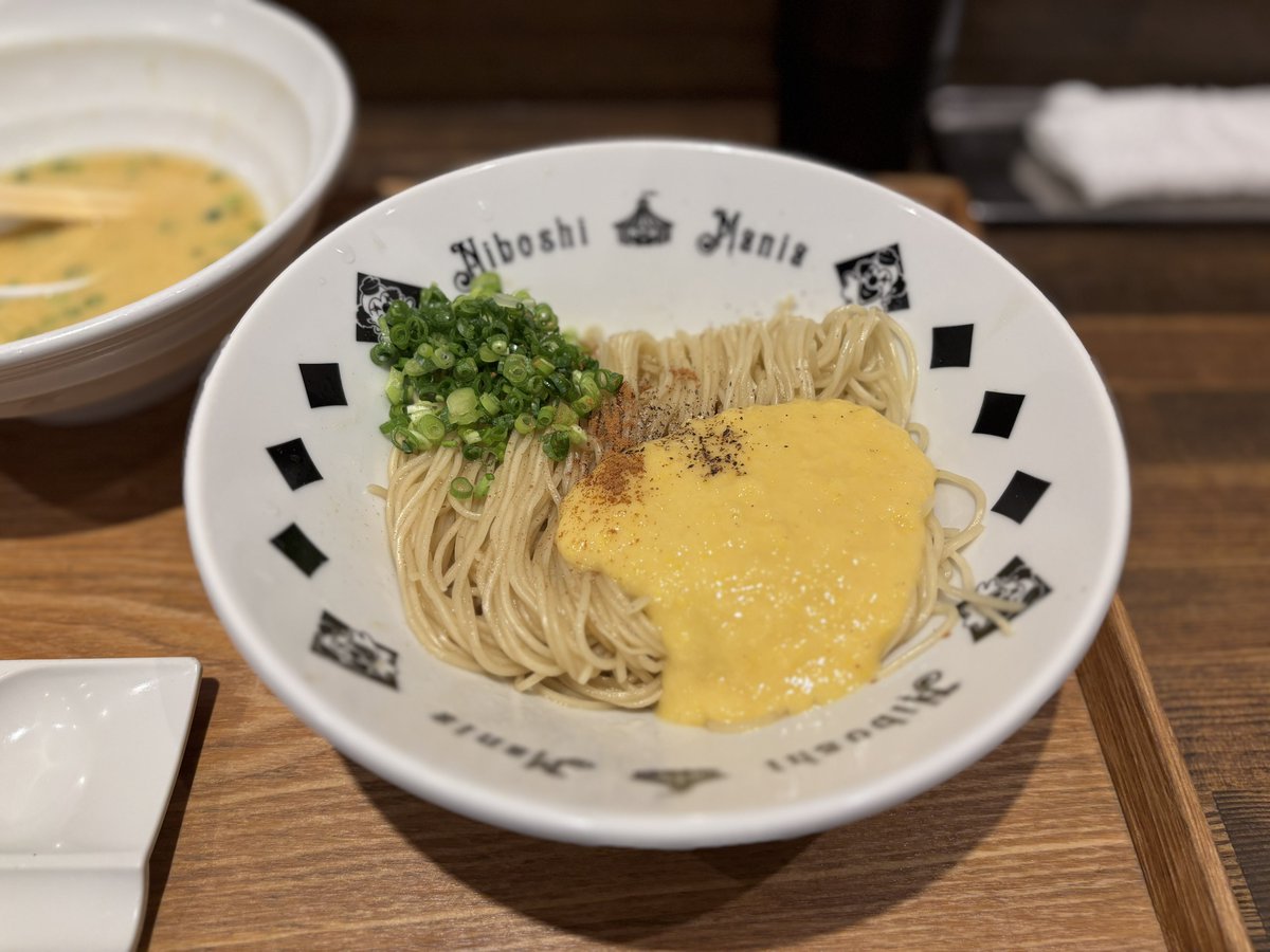 twilight_flyer's tweet photo. ✨嶽きみ3種🌽🌽🌽
夏に絶対食べたい逸品！今年も堪能できて大満足😋
🌽ソバ×🌽和え玉の組合せは最強です🙌

NIBOSHIMANIA（ニボシマニア）
8.16 味来の冷やし嶽きみソバ〜焦がし醤油〜＋嶽きみりんごバターの和え玉
8.14 甘々���の冷やし嶽きみソバ
8.9 恵味の冷やし嶽きみソバ〜貝出汁塩〜 https://t.co/bjmAR05amT