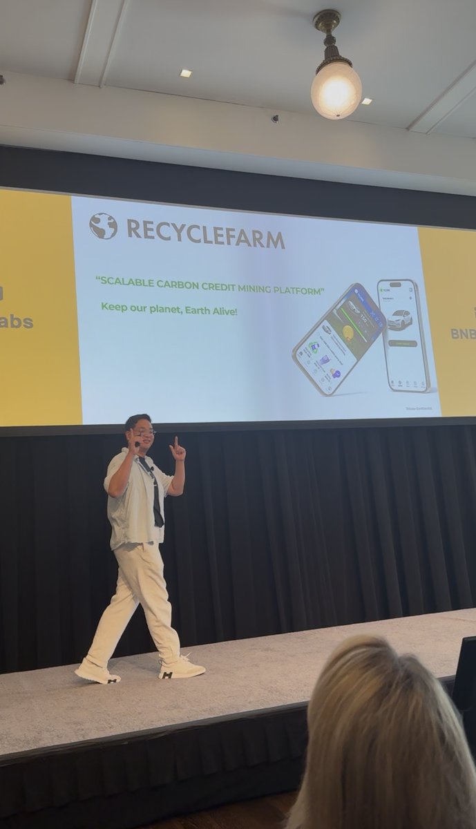 RecycleFarm tweet media