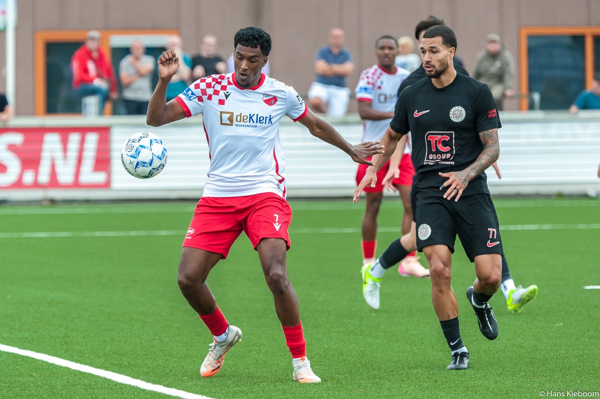 JKieboom's tweet photo. Kozakken Boys - IJsselmeervogels eindstand 4 - 3, ruststand 0- 2. @KozakkenBoys @Kozsupp @VVIJV #kozijs #KOZIJS https://t.co/iAImlMyxJH