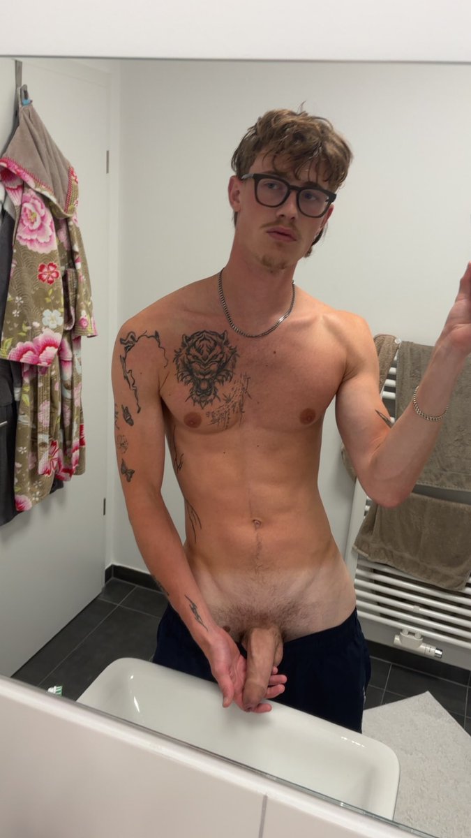 louraint0's tweet photo. Wataa (70% off) almost top1% so you know its good 😏 https://t.co/Joqv8b7fME