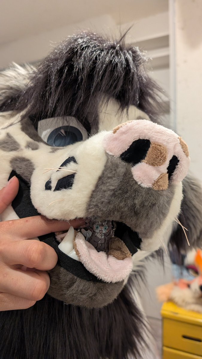 zyutamin's tweet image. #オオカミバー 
Everyone trying to eat me😭