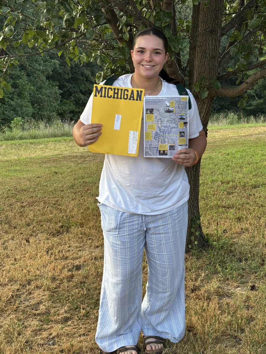 Thank you ⁦<a href="/umichsoftball/">Michigan Softball</a>⁩ for the mail! #GoBlue ⁦<a href="/MojoFisher18u/">Tennessee Mojo - Ramsey / Fisher</a>⁩ ⁦<a href="/RamseyTennMojo/">Ramsey Harkness</a>⁩ ⁦<a href="/btholl/">Bonnie Tholl</a>⁩ ⁦<a href="/chiddy3/">Amanda Chidester, OLY</a>⁩ ⁦<a href="/CoachBrundage/">Jennifer Brundage, OLY</a>⁩ ⁦<a href="/toddrhoades3/">Todd Rhoades</a>⁩ ⁦<a href="/SoftballGct/">GCT Softball</a>⁩ ⁦<a href="/k_sutherlandAR/">Kyle Sutherland</a>⁩ ⁦<a href="/SBLiveARK/">Arkansas High School On SI</a>⁩