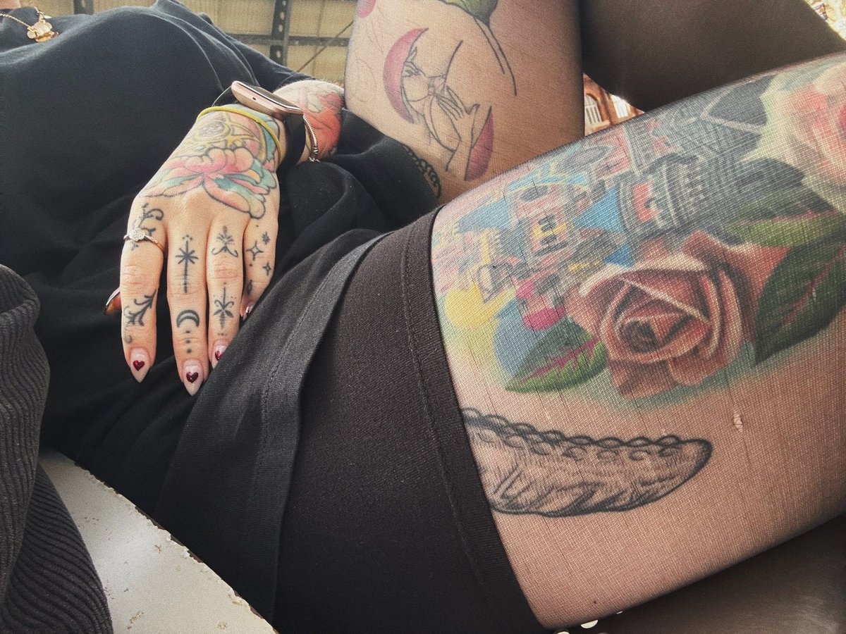 Suns out, lewd tattoos out.